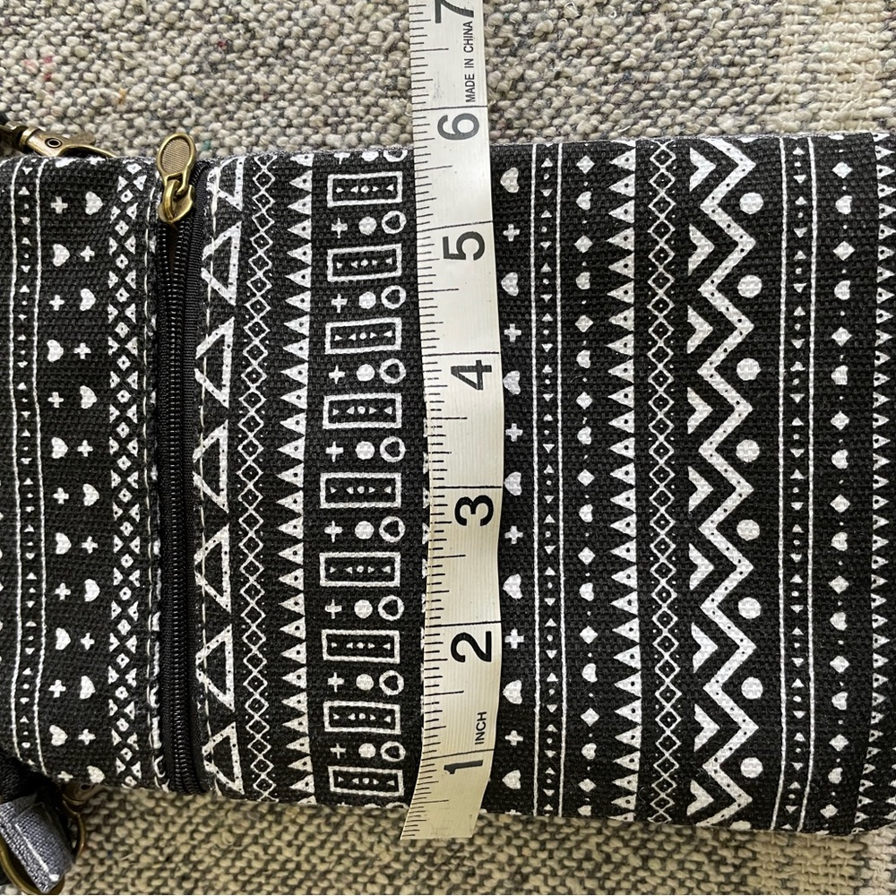 Gray and Black Crossbody Bag - Picture 4 of 6